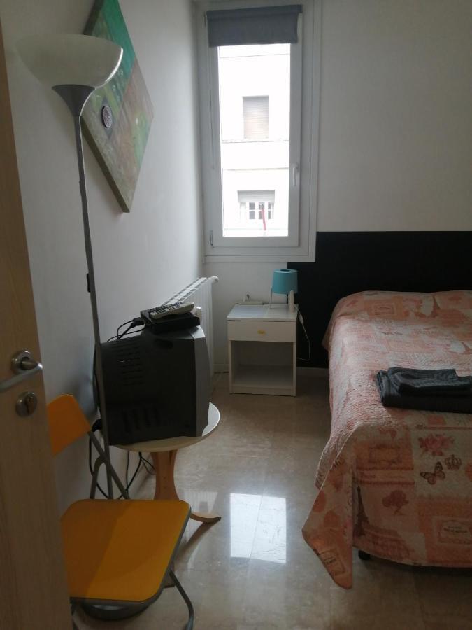 Single Room,1360799978:JPEG