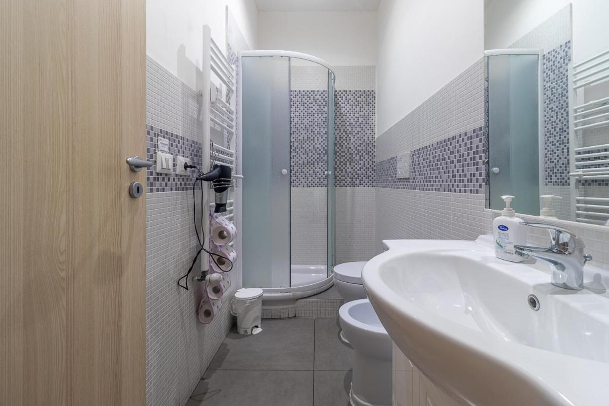 Double Room Private External Bathroom Balcony,1360799450:JPEG